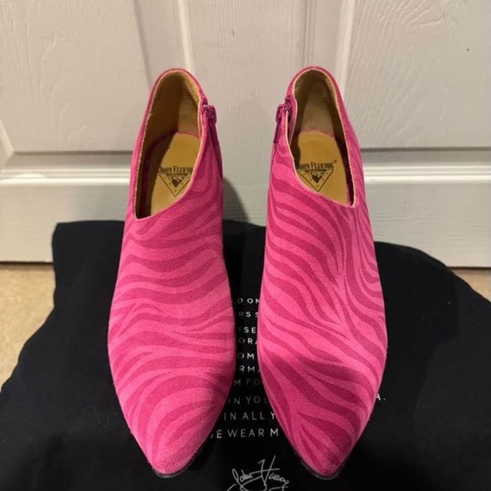 John Fluevog, Size 8, Pink - Picture 4 of 5